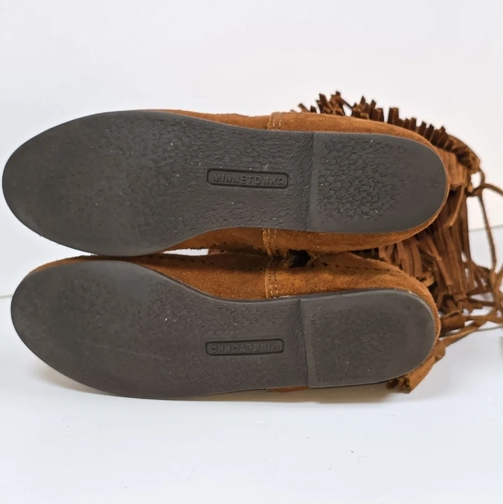 Minnetonka Double Fringe Suede Moccasin Indie Boho Boots Brown Size 5